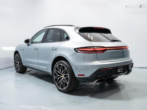 2024 Porsche Macan 