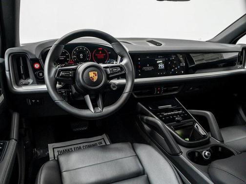 Chalk 2026 Porsche Cayenne Base