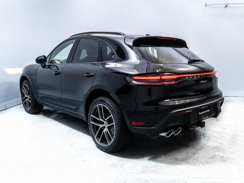 2025 Porsche Macan 