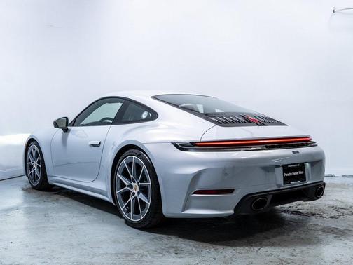 2026 Porsche 911 Carrera T