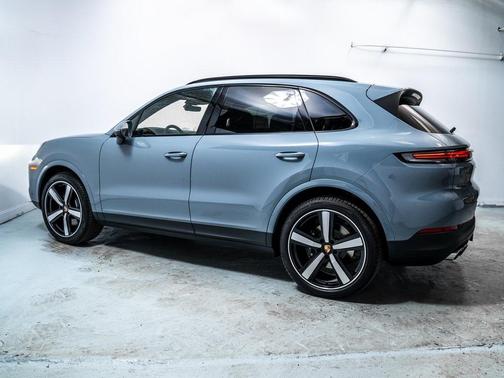 2026 Porsche Cayenne Base