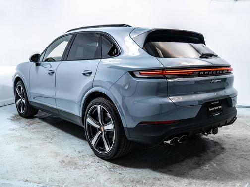 2026 Porsche Cayenne Base