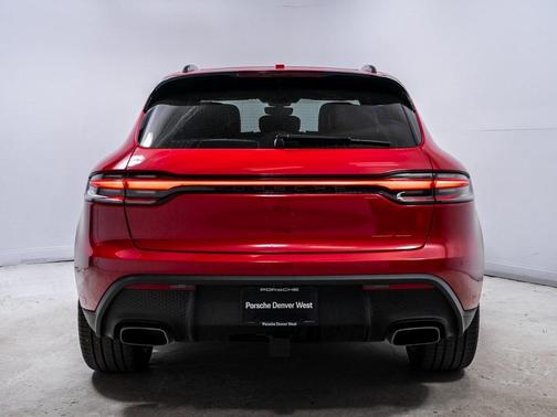 2025 Porsche Macan 
