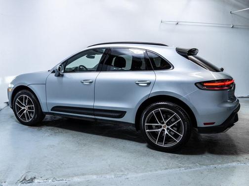 2024 Porsche Macan T