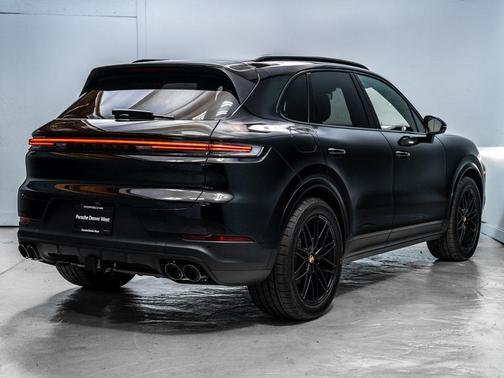 2026 Porsche Cayenne Base