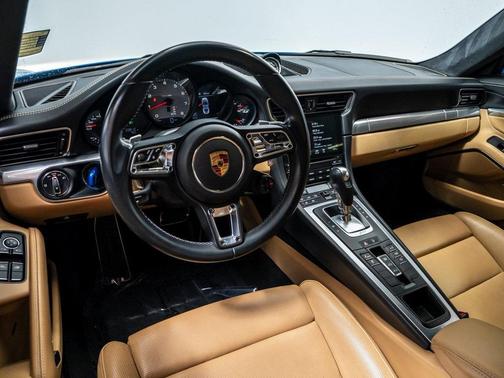 2018 Porsche 911 Carrera 4S