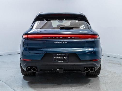 2024 Porsche Cayenne S