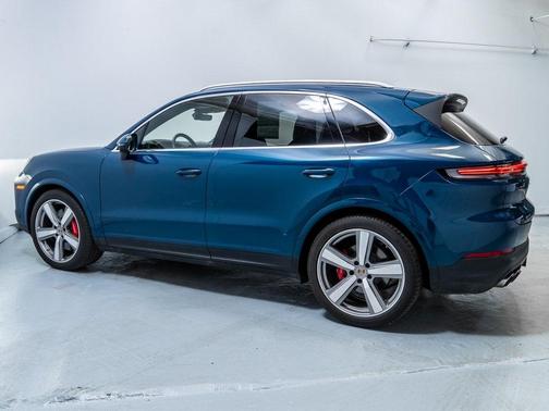 2024 Porsche Cayenne S