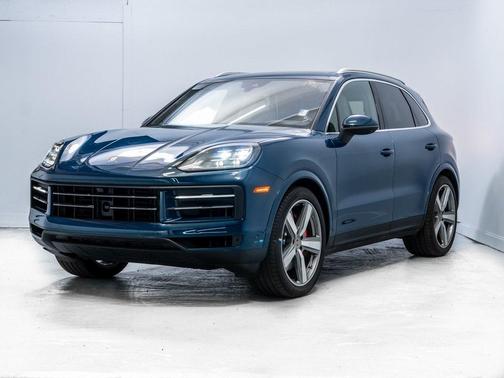 2024 Porsche Cayenne S