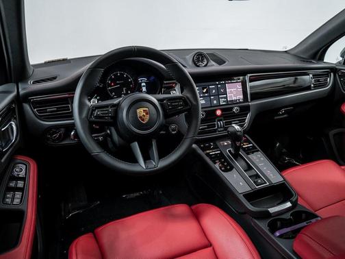 2026 Porsche Macan T