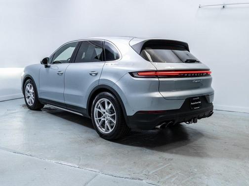 2024 Porsche Cayenne S