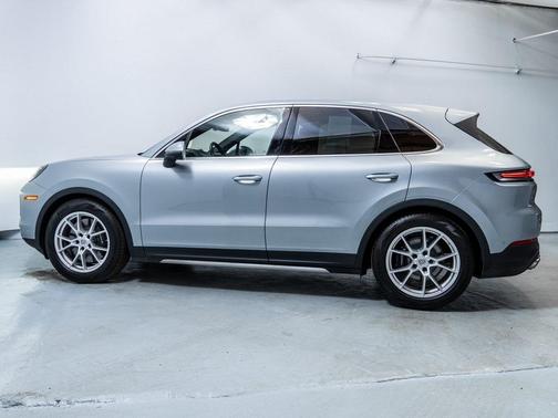 2024 Porsche Cayenne S