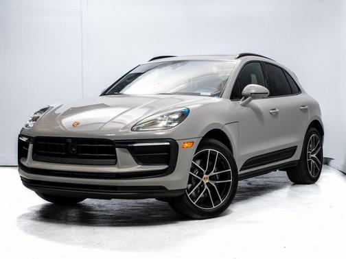 2026 Porsche Macan Base
