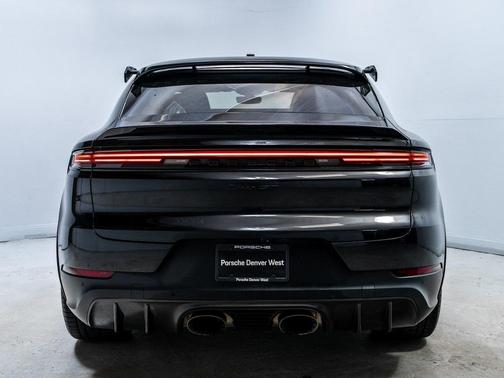 2024 Porsche Cayenne Turbo GT