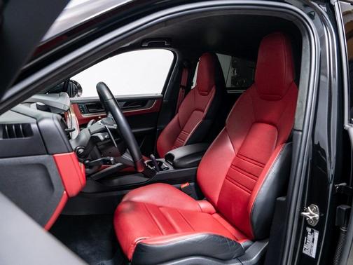 2024 Porsche Cayenne Turbo GT