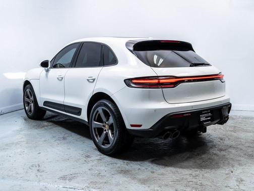 2024 Porsche Macan T