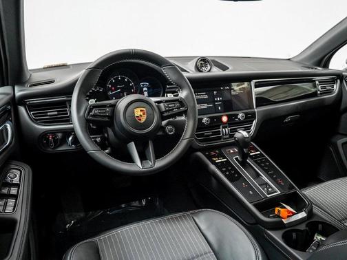2026 Porsche Macan T