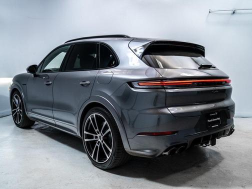 2026 Porsche Cayenne Turbo