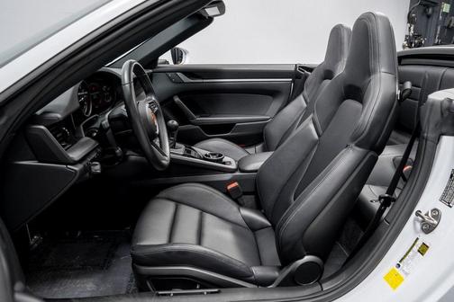 2022 Porsche 911 Carrera S