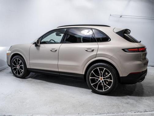 2026 Porsche Cayenne Base