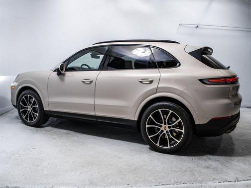 2026 Porsche Cayenne Base