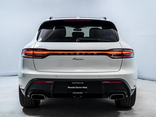 2025 Porsche Macan 