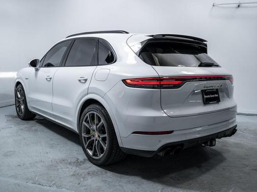 2020 Porsche Cayenne Turbo S