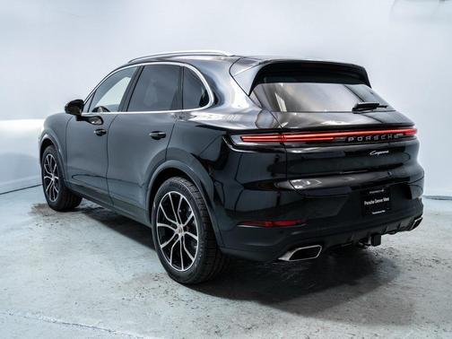 2026 Porsche Cayenne Base