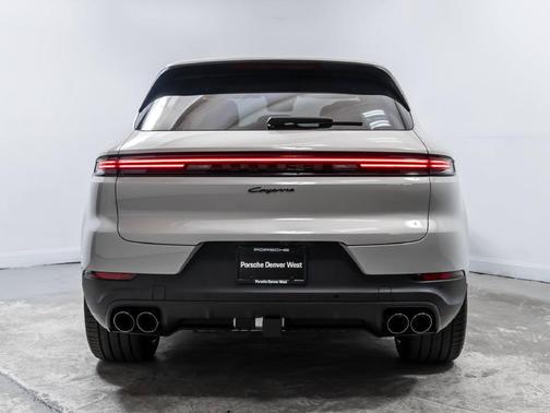 Chalk 2026 Porsche Cayenne Base
