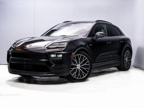 2026 Porsche Macan 4