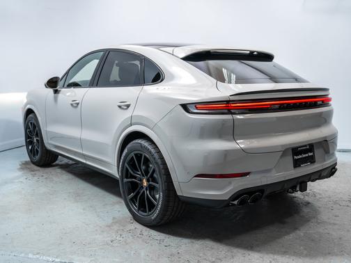 Chalk 2026 Porsche Cayenne