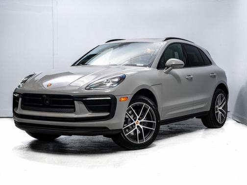 2026 Porsche Macan Base