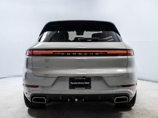 2026 Porsche Cayenne Base