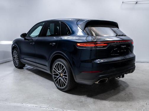 2020 Porsche Cayenne Base