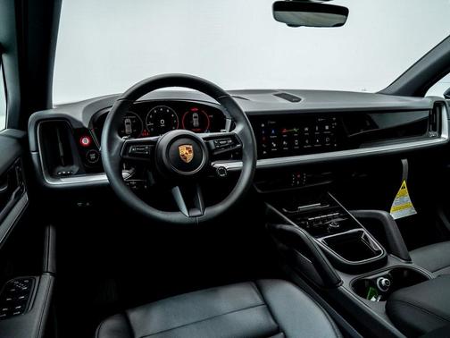 2025 Porsche Cayenne Base