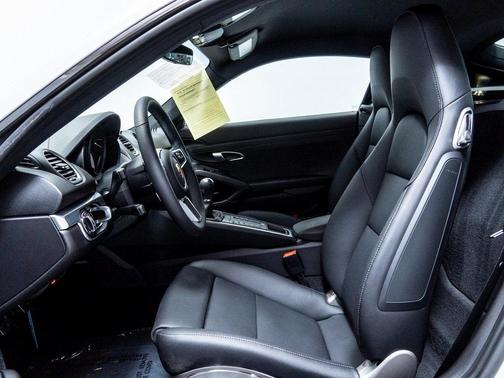 2025 Porsche 718 Cayman S
