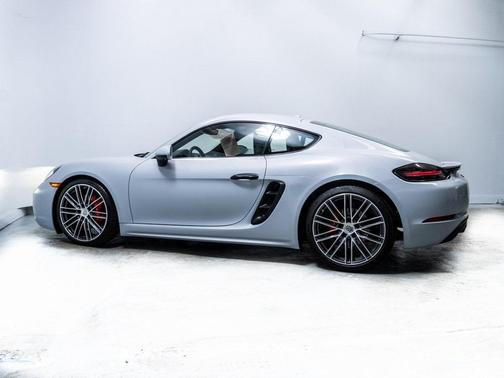2025 Porsche 718 Cayman S