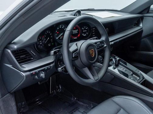 2024 Porsche 911 Carrera