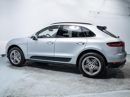2017 Porsche Macan S