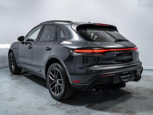 2024 Porsche Macan T