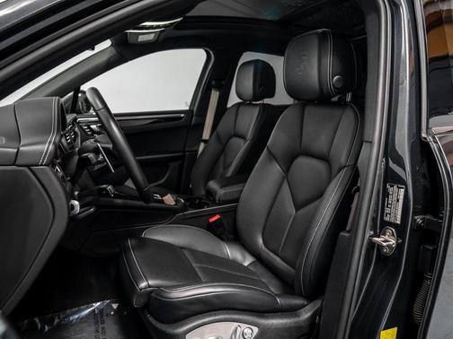 2024 Porsche Macan T