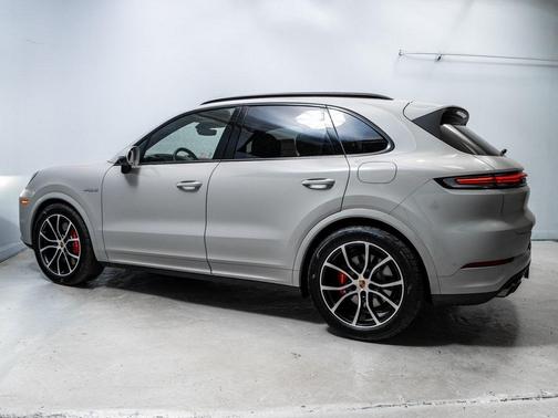 2026 Porsche Cayenne S