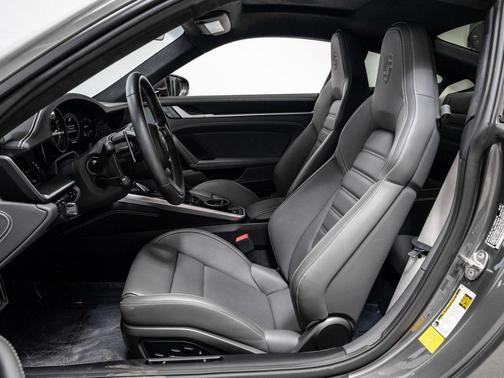 2021 Porsche 911 Turbo