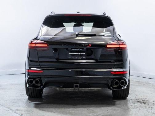 2016 Porsche Cayenne GTS