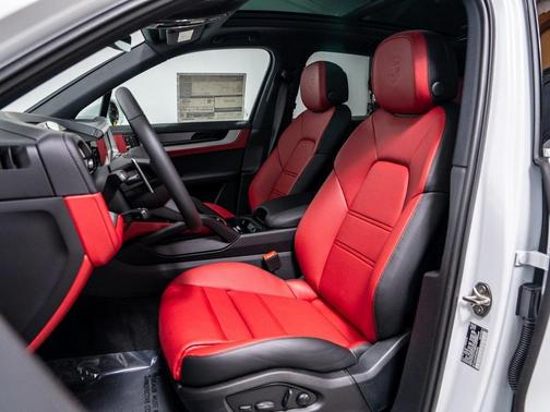 2026 Porsche Cayenne Base