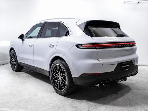 2026 Porsche Cayenne Base
