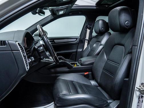 2022 Porsche Cayenne