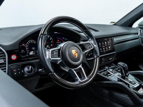 2022 Porsche Cayenne