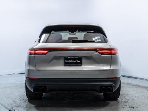 2022 Porsche Cayenne