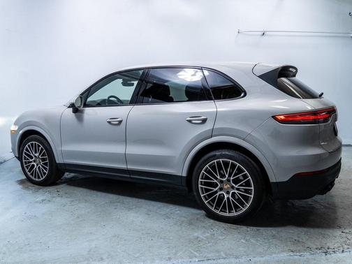 2022 Porsche Cayenne